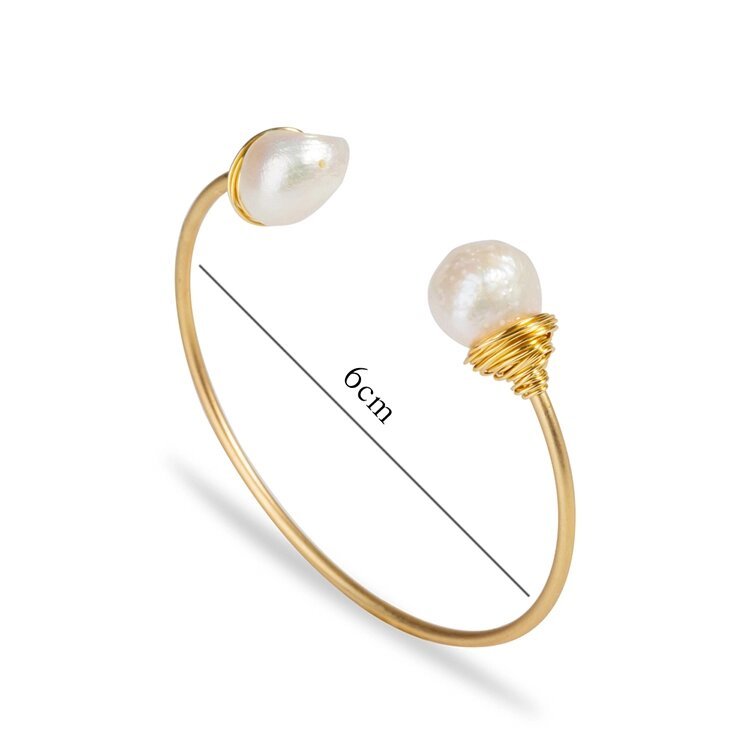 Hourglass Pearl Toggle Bracelet Pearl - $56.00